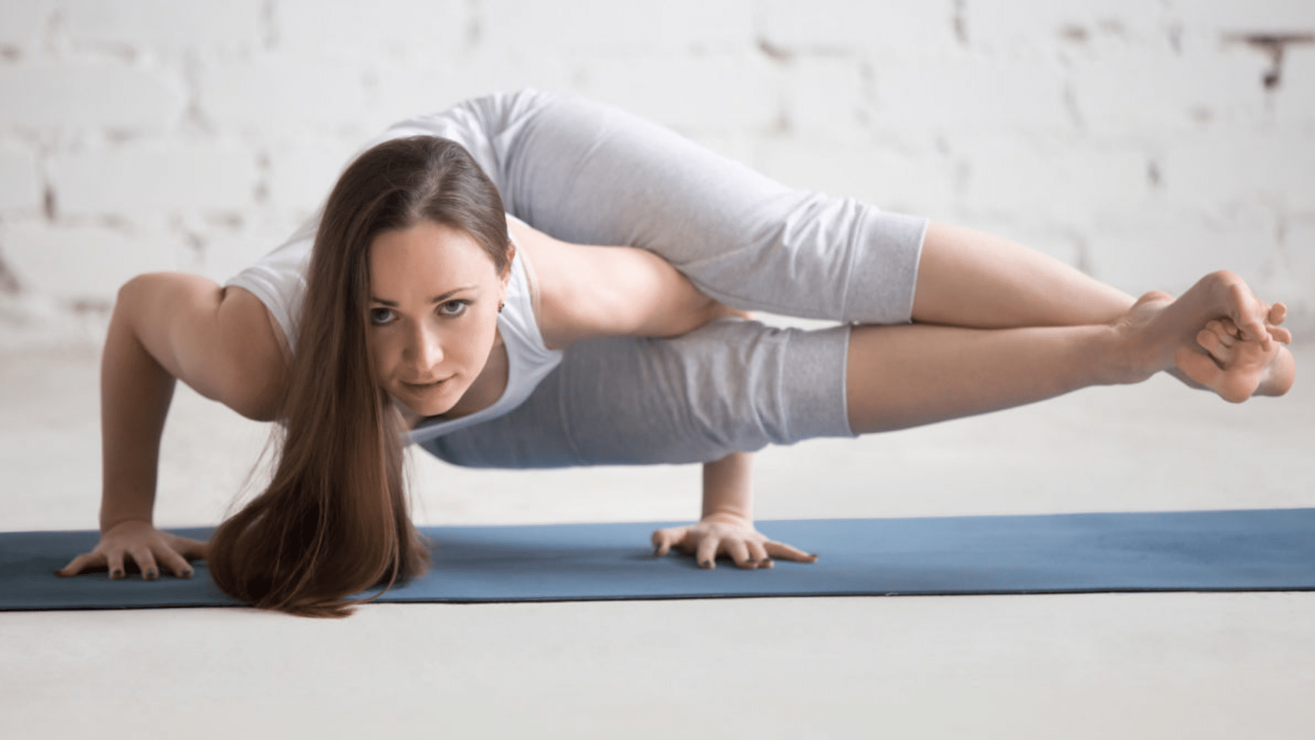 Eight Angle Pose Astavakrasana