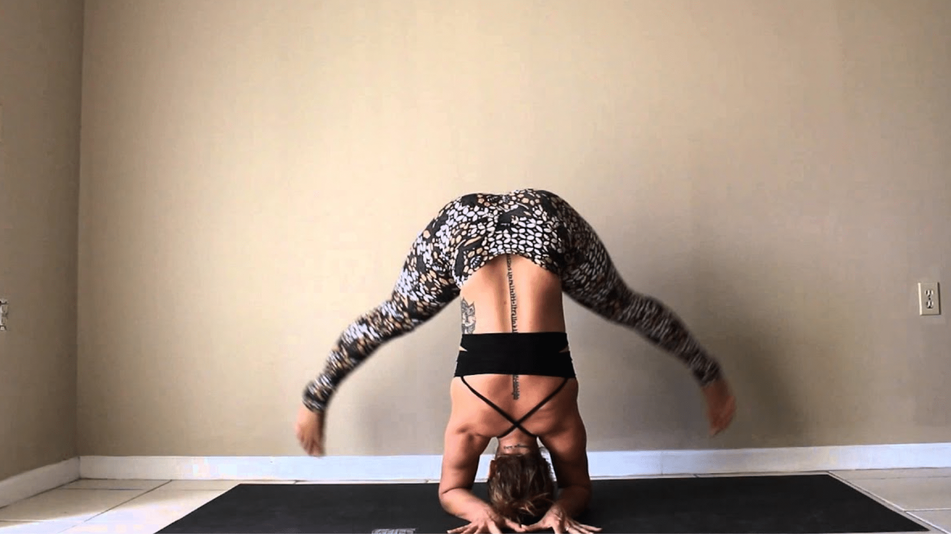 Press to Straddle Pincha Mayurasana