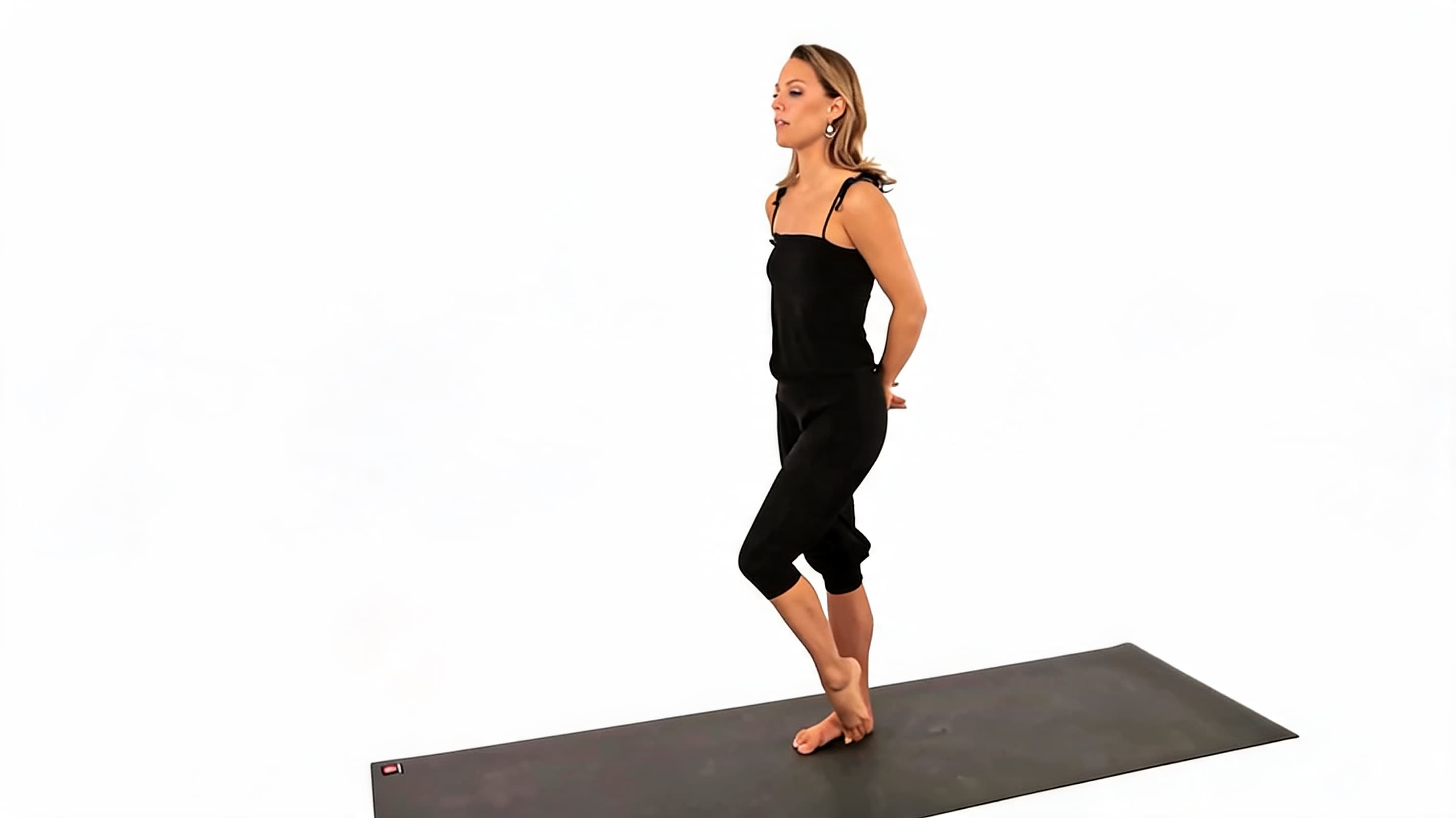 dancer Pose first step